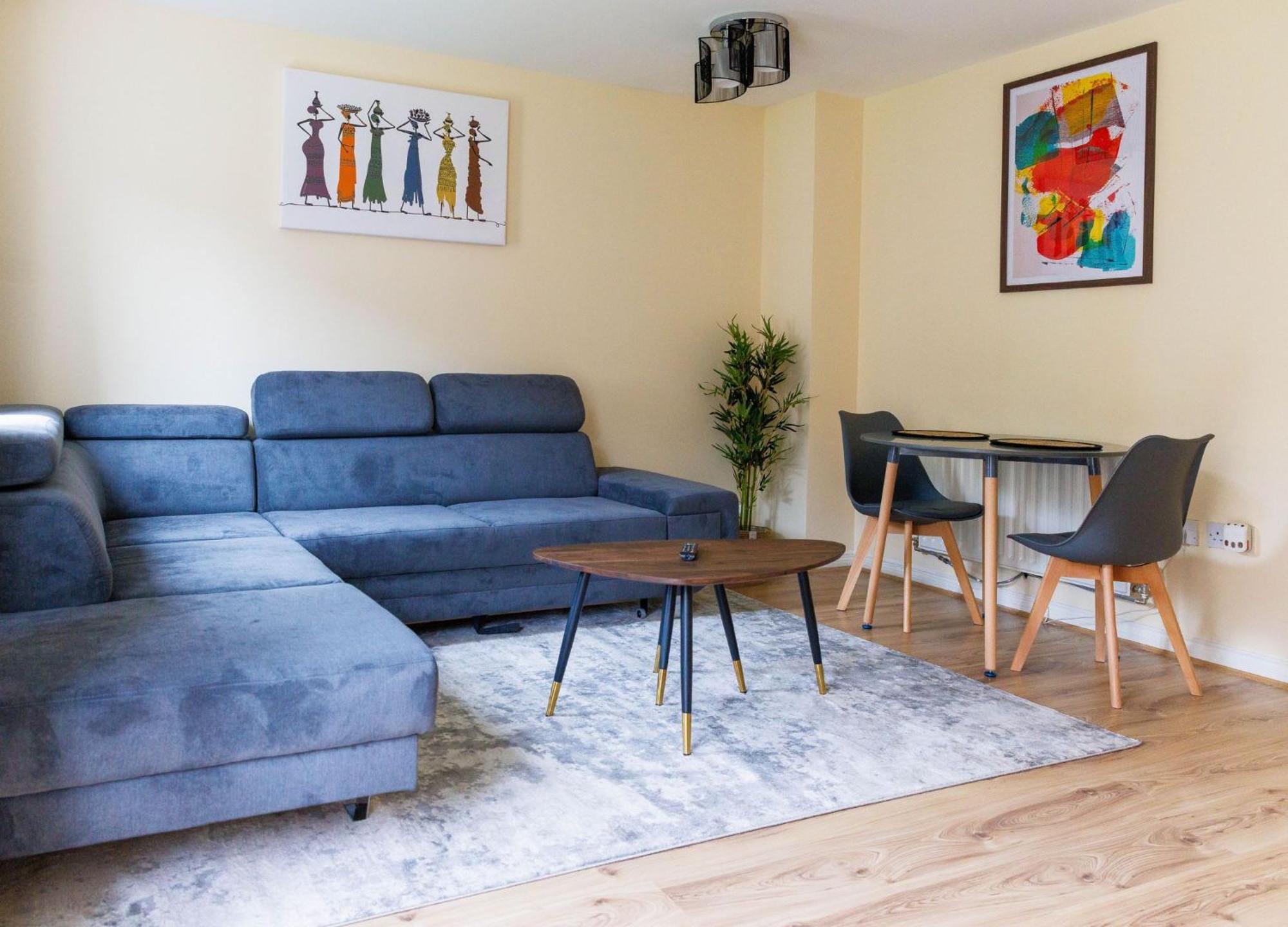 Stylish 3 Bedroom And Free Parking Thamesmead  Exterior photo